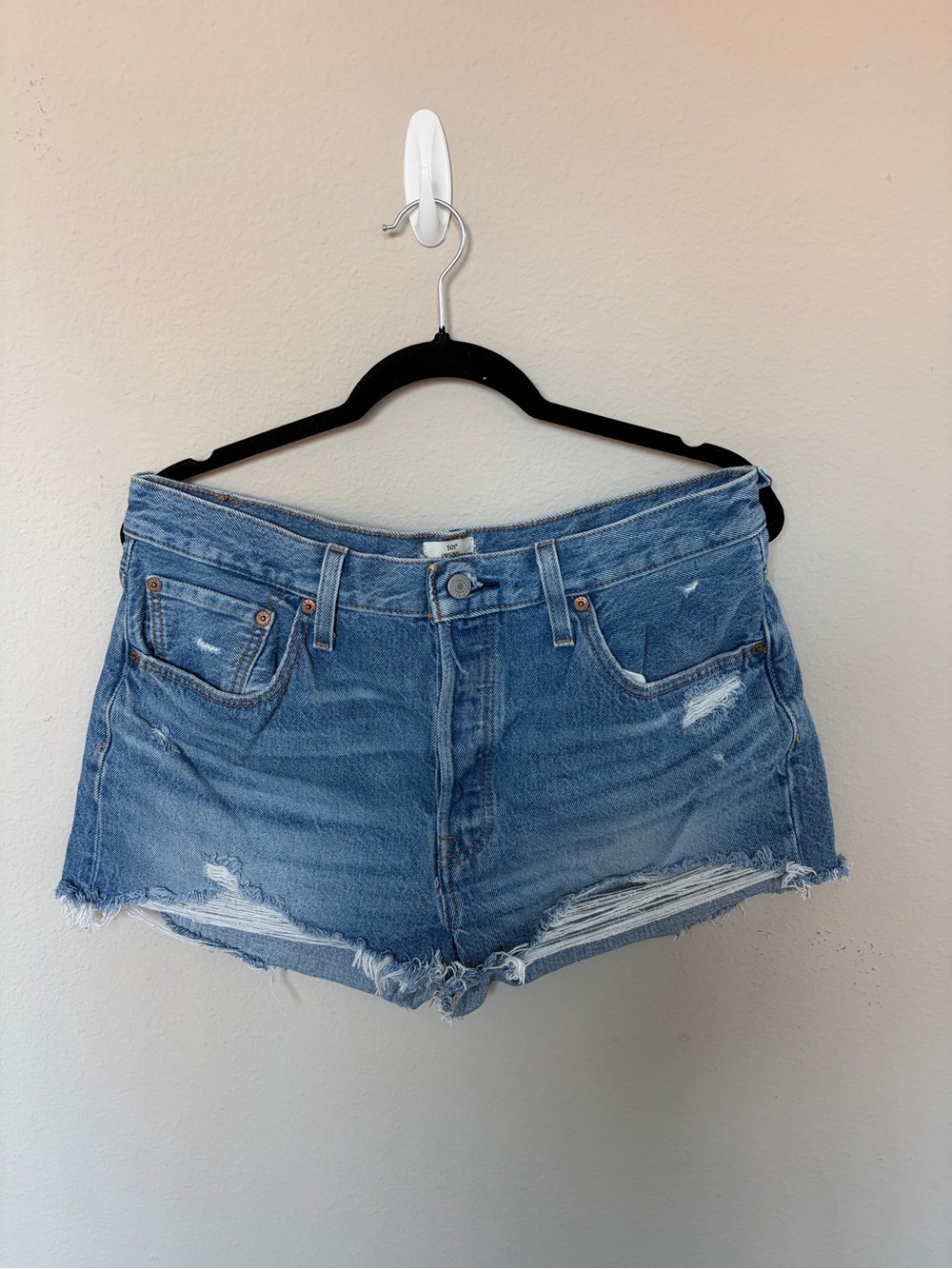 Levi’s 501 Classic High-Rise Distressed Denim Shorts - Light Blue